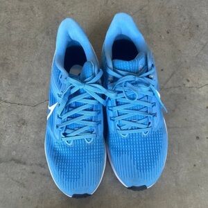 Powder blue Nike shoes only worn once or twice